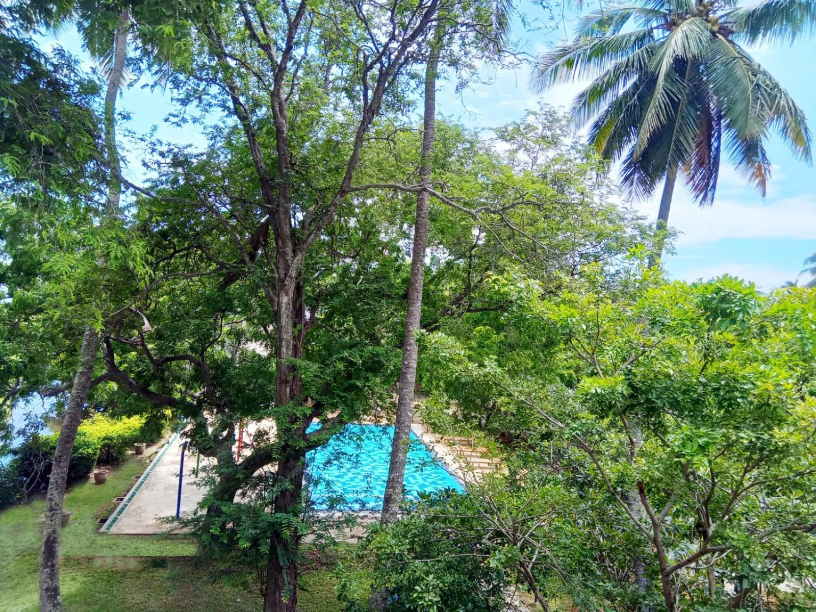 Jade Green Hotel Hambantota Bagian luar foto